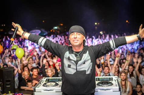 Dj Dominique élő fellépésen