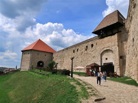 Egri vár és a város panorámája