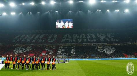 AC Milan és Inter játékosok egy milánói derbin a San Siróban