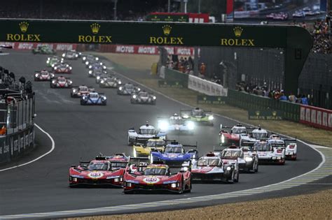 Le Mans 24 órás verseny rajtja