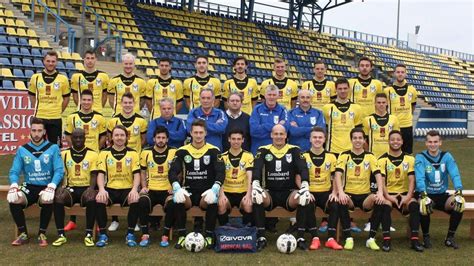 A Lombard Pápa játékosai és vezetősége 2015 tavaszán