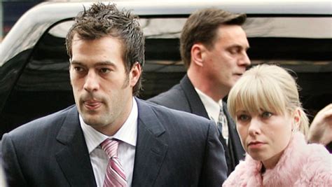Todd Bertuzzi és Steve Moore összecsapásának jogi következményei