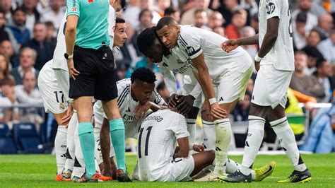 Lucas Vázquez kénytelen elhagyni a pályát sérülés miatt