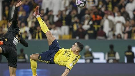 Cristiano Ronaldo ünnepli gólját az Osasuna ellen