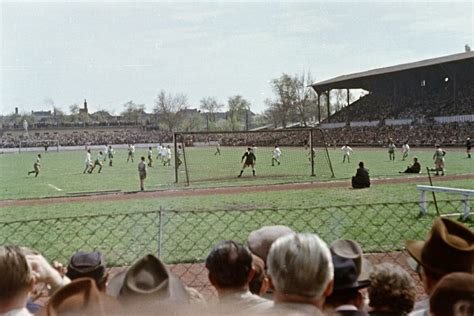 Futballmeccs az Üllői úti FTC pályán, 1958