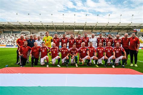A Magyar Öregfiúk Válogatott csapatképe
