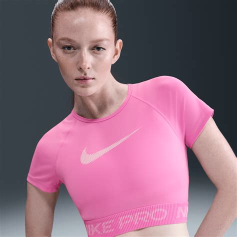 Top futballklubok Nike mezekben és rövidnadrágokban