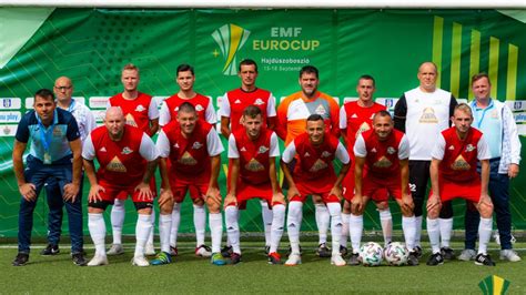 Legendás futballisták portréi és csapattörténetek