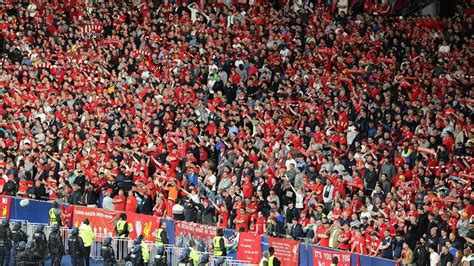 Liverpool szurkolók Madridban, a döntő előtt