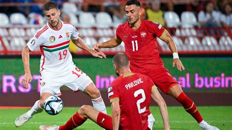 A horvát és a magyar válogatott játékosai a spliti mérkőzésen