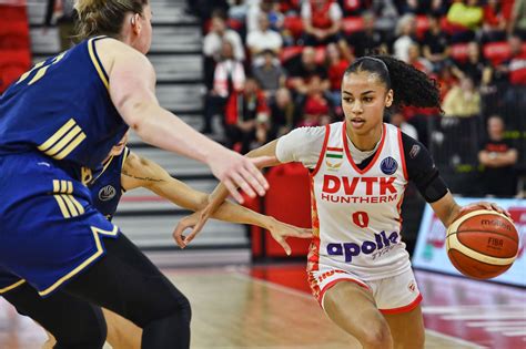 Kép egy kosárlabda mérkőzésről Pápán