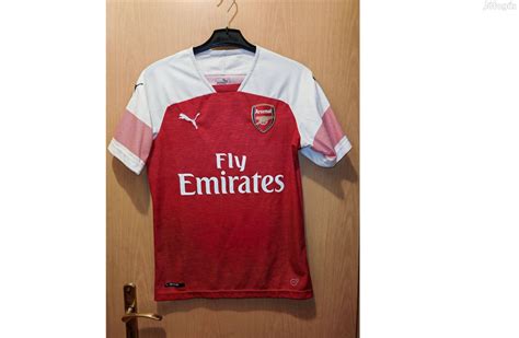 Arsenal mez piros-fehér