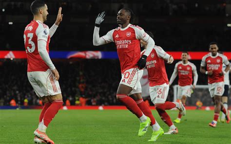 Északi Londoni Derbi szurkolók és stadionkép