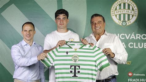 Lisztes Krisztián focizik