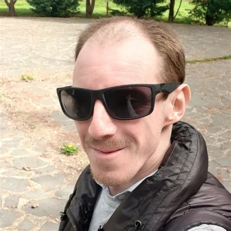 Gál Szabolcs labdarúgó portréja a pályán