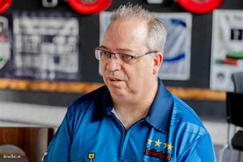 Székely „Penge” Pál dartsban