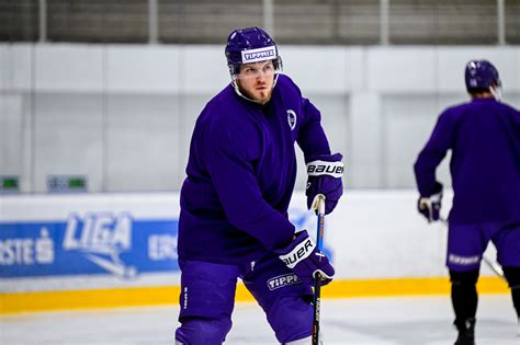 Patrik Luza, UTE jégkorong hátvéd