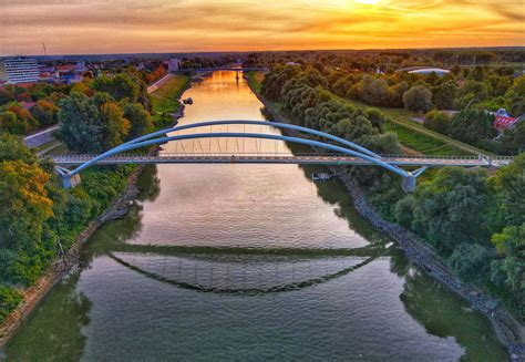 Szolnok, Tiszavirág híd és a Tisza partja
