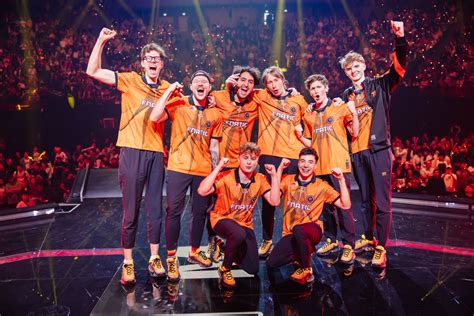 Fnatic játékosok ünneplése