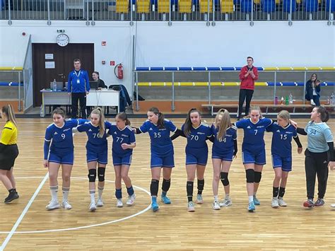 U14 kézilabda csapat felkészülés közben