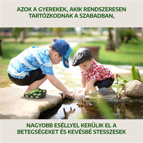 Gyerekek labdavezetéssel kerülik az akadályokat