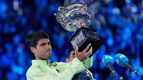 Carlos Alcaraz és Novak Djokovic a 2026-os Australian Open döntőjében