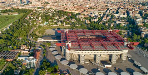 A milánói San Siro stadion kívülről