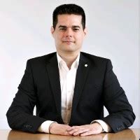 Cserna László játékvezető portréja