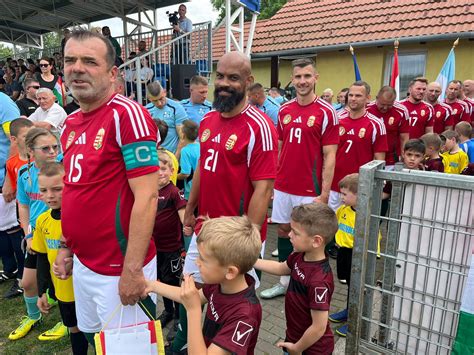 Öregfiúk csapatok a salgótarjáni tornán