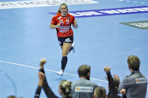 Anne Tolstrup Petersen az Esbjerg mezében