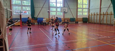 A röplabda játék alapvető mozdulatai