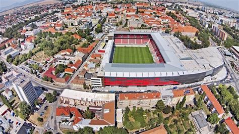 Anton Malatinský Stadion Nagyszombat