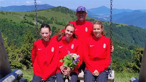 Történelmi fotó egri vízilabdacsapatról