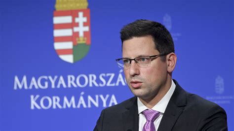 Gulyás Gergely sajtótájékoztatón