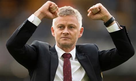 Ole Gunnar Solskjær az oldalvonal mellett