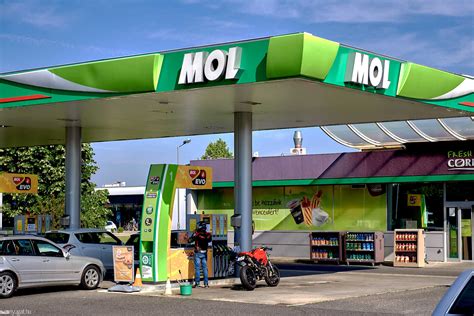 MOL benzinkút és üzemanyagkártya