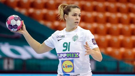 Kovacsics Anikó FTC mezben akcióban