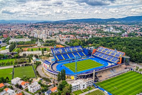 Maksimir stadion Zágrábban a Dinamo Zagreb és Ferencváros mérkőzésén