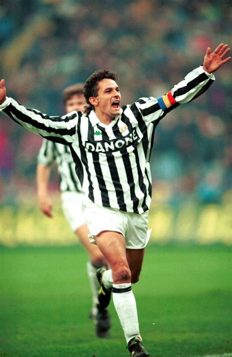 Roberto Baggio a Juventus mezében