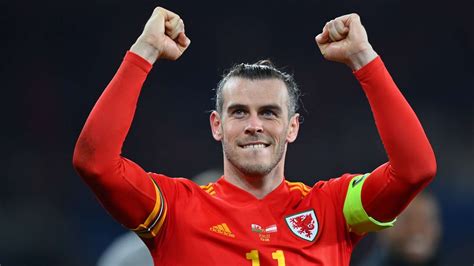 Gareth Bale beáll a mérkőzésen