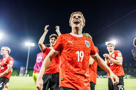 Anglia és Spanyolország az U17-es világbajnokság döntőjében