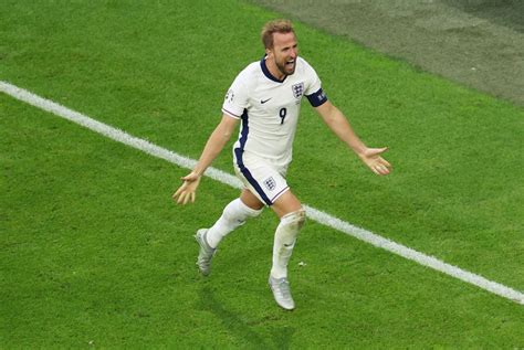Harry Kane ünnepli egyenlítő gólját