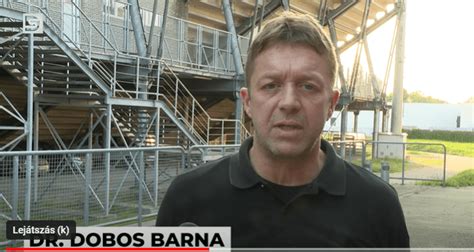Dr. Dobos Barna egy mérkőzés előtt