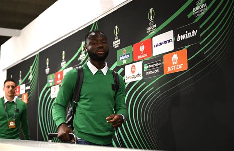 Ferencvárosi játékos kiállítása piros lappal