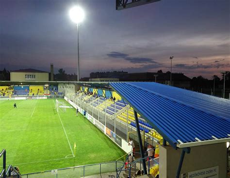 Mezőkövesd stadion látképe