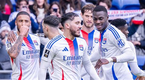 Olympique Lyon játékosok az Európa-liga mérkőzésen