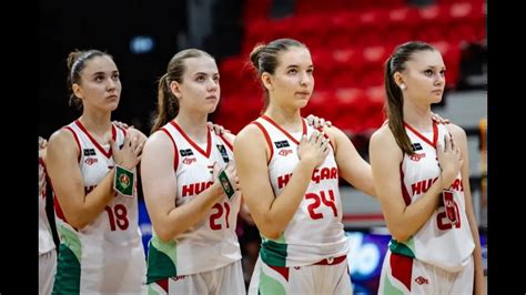 A magyar U16 leány kosárlabda-válogatott edzője, Czirják Szilvia