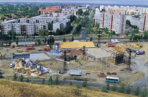 Városliget az 1995-ös Játék Határok Nélkül díszleteivel