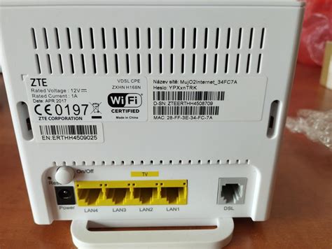 ZTE ZXHN H168N router hátlapja a csatlakozókkal