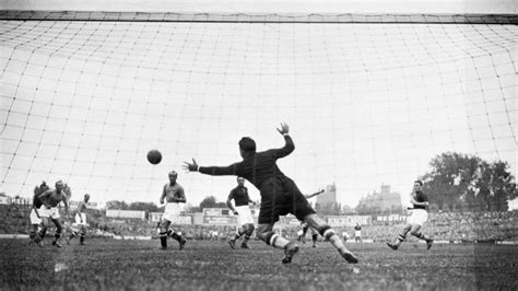 Ünneplő olaszok az 1938-as világbajnoki döntő után - A diadalmas